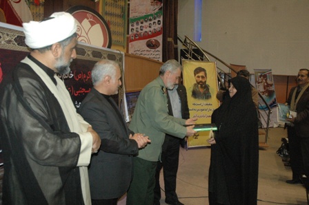 گزارش تصویری - سخنرانی استاد حسن عباسی در کنگره شهدای هنرمند استان مرکزی