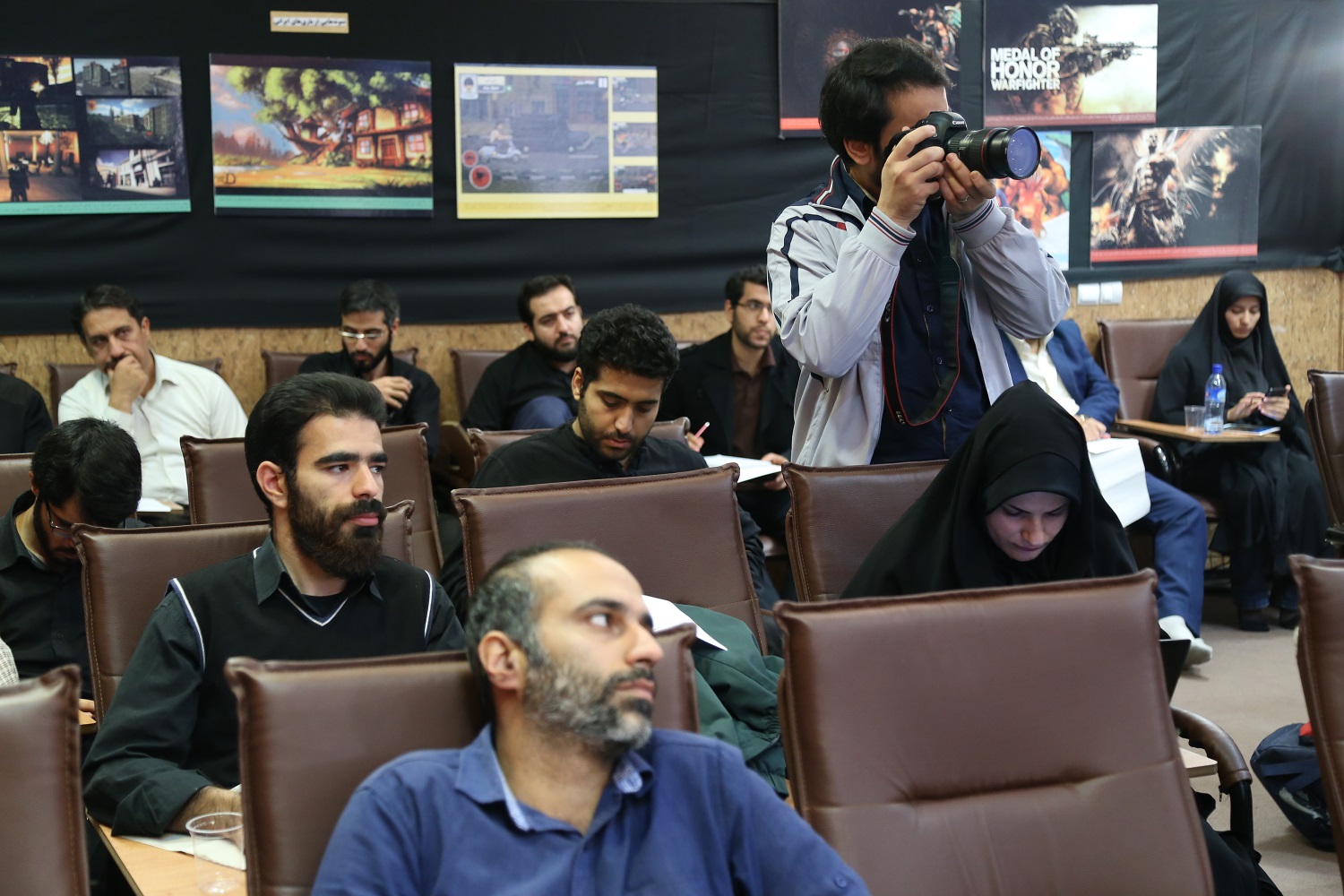 نشست خبری نخستین جشنواره بازی‌های رایانه ای عمار با حضور استاد حسن عباسی