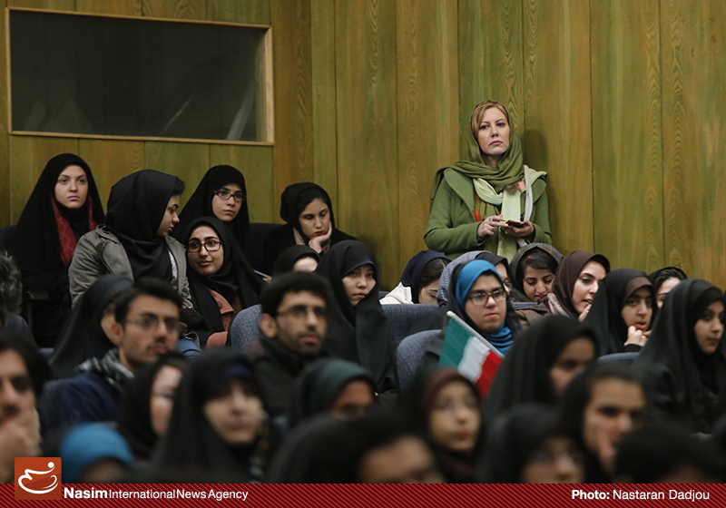 http://dl-abbasi.ir/yekta/1394/image/University-of-Tehran-94/IMG17292128.jpg