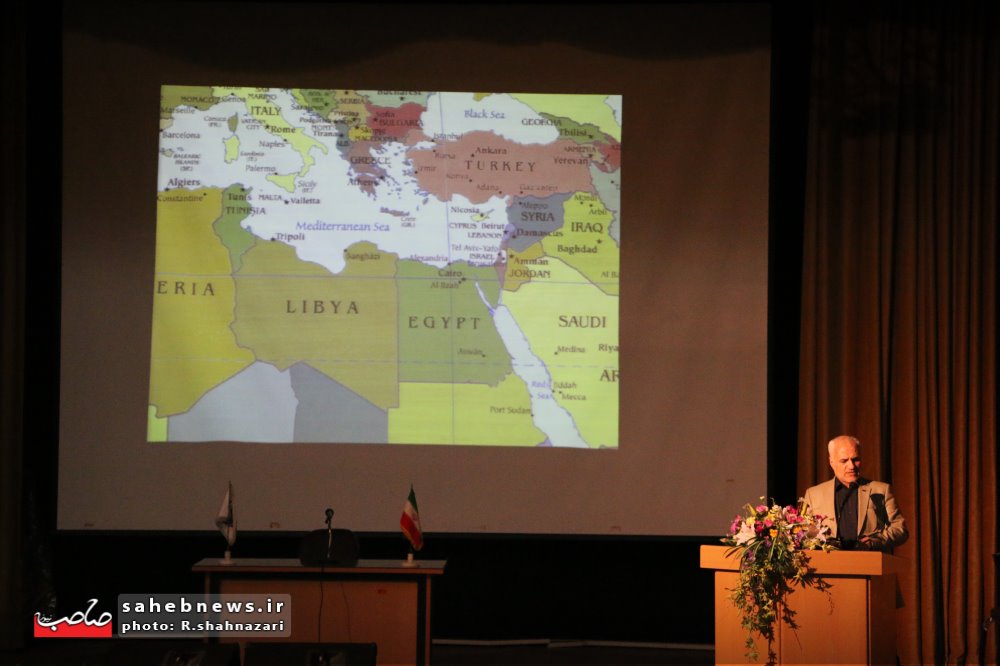 سخنرانی استاد حسن عباسی در دانشگاه اصفهان - ایرانی که می‌تواند بگوید نه!