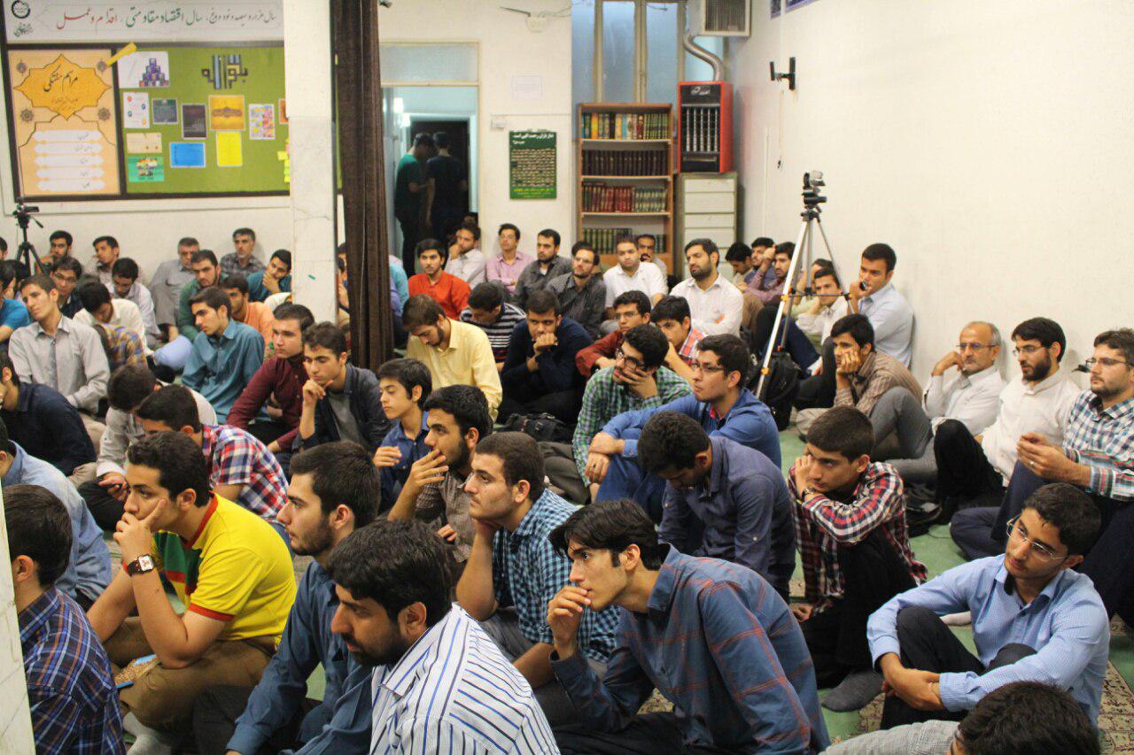 سخنرانی استاد حسن عباسی در کانون دانش پژوهان نخبه - نقش مجموعه های خودجوش فرهنگی در تحقق تمدن نوین اسلامی