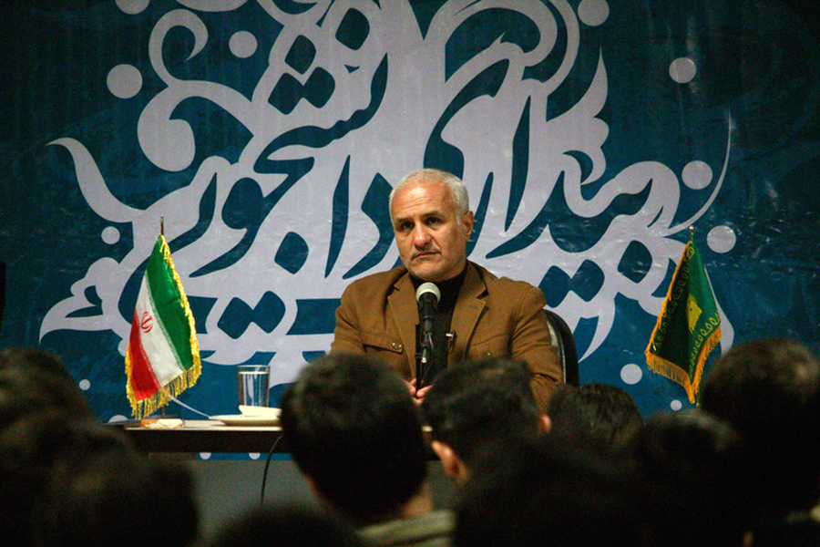 سخنرانی استاد حسن عباسی در موسسه جوانان آستان قدس رضوی - فروپاشی آمریکا