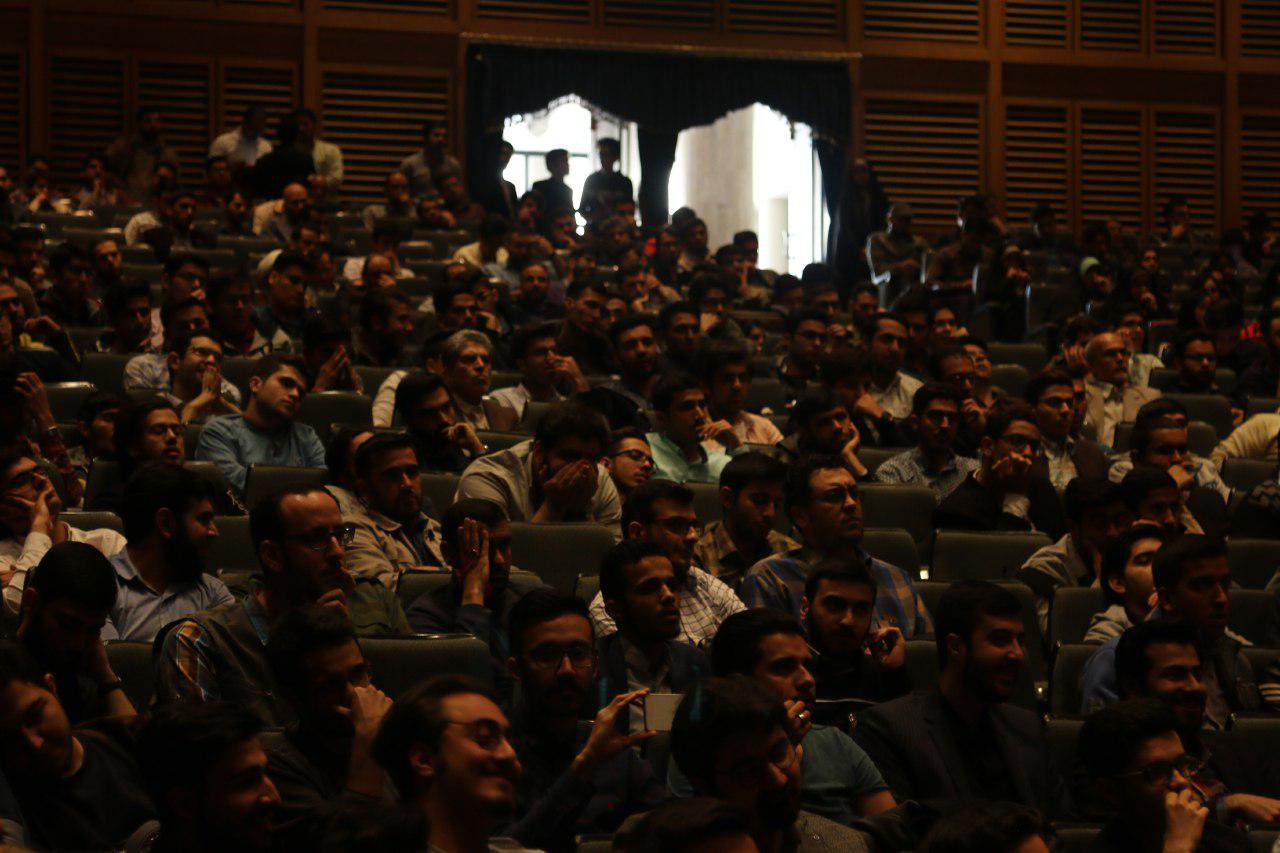 سخنرانی استاد حسن عباسی در دانشگاه امام خمینی(ره) قزوین - پیش به سوی جمهوری دوازدهم